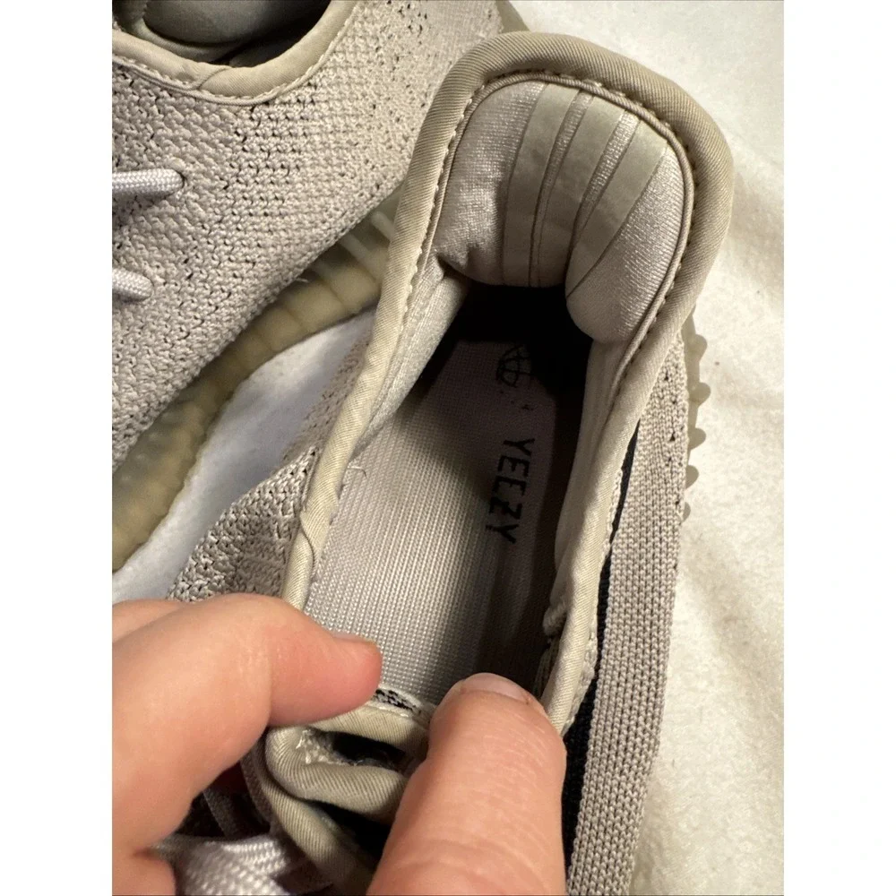 Adidas Yeezy Boost 350 V2 Beige Black SPLY-350 Size 11 HP7870 Kanye West
